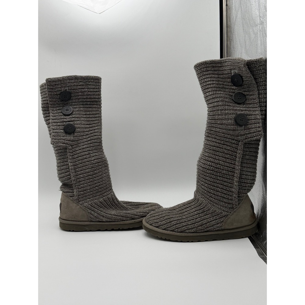 UGG Classic Cardy Womens 9 Gray Wool Knit Tall 3 Button Sweater Boots 5819